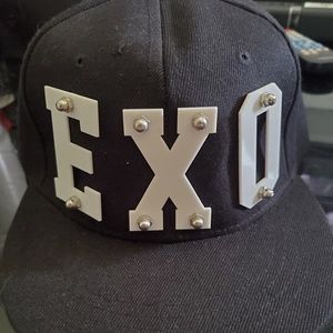 EXO Snapback